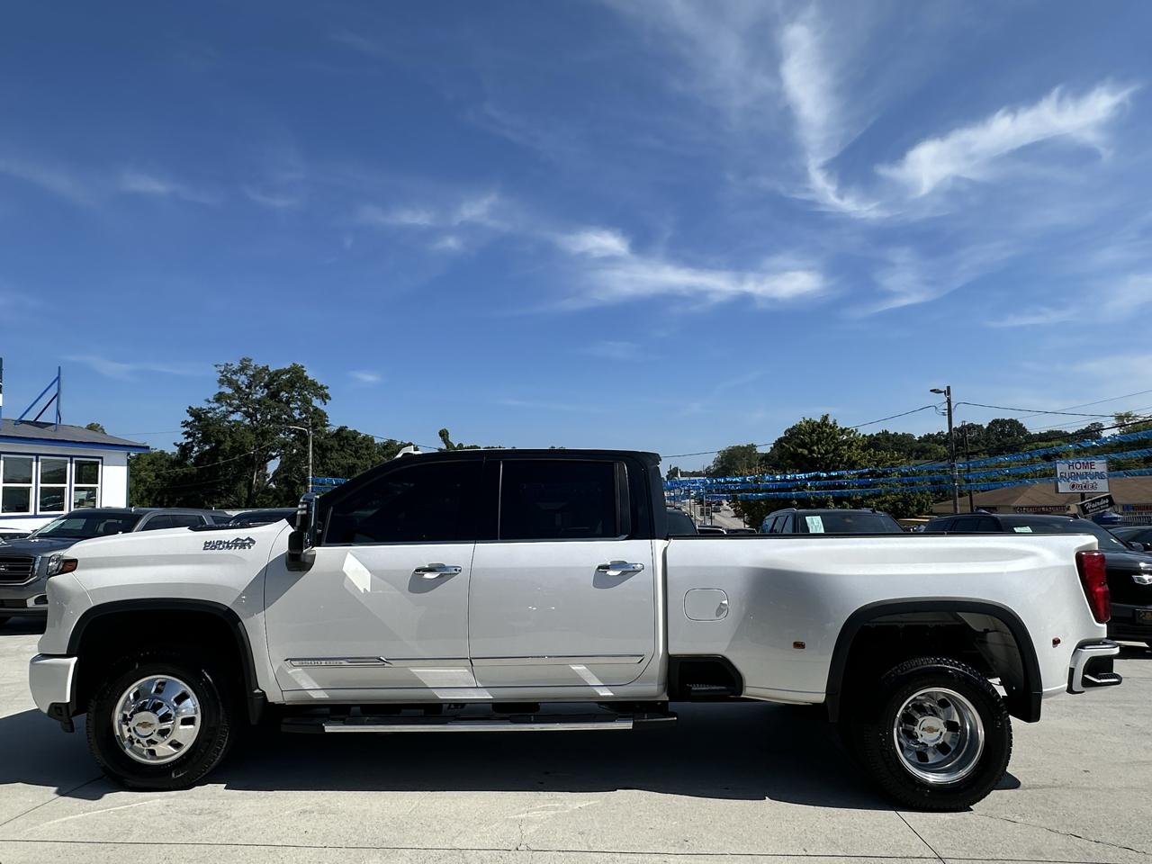 Chevrolet Silverado 3500HD High Country Crew Cab 4WD 2024