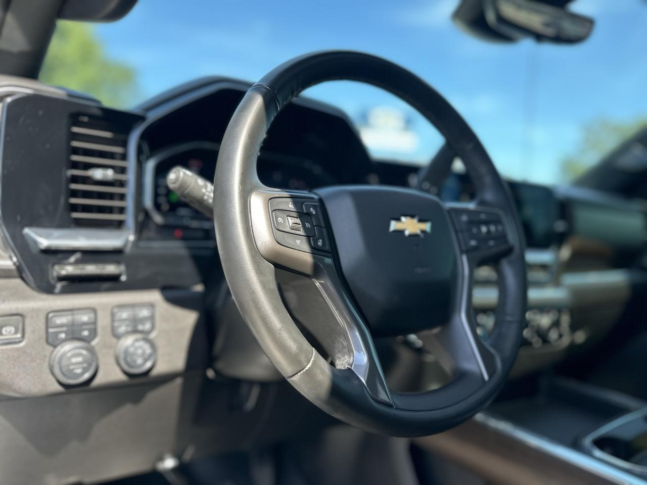 Chevrolet Silverado 3500HD High Country Crew Cab 4WD 2024