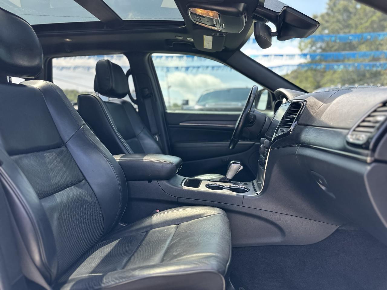 Jeep Grand Cherokee Overland 2WD 2019