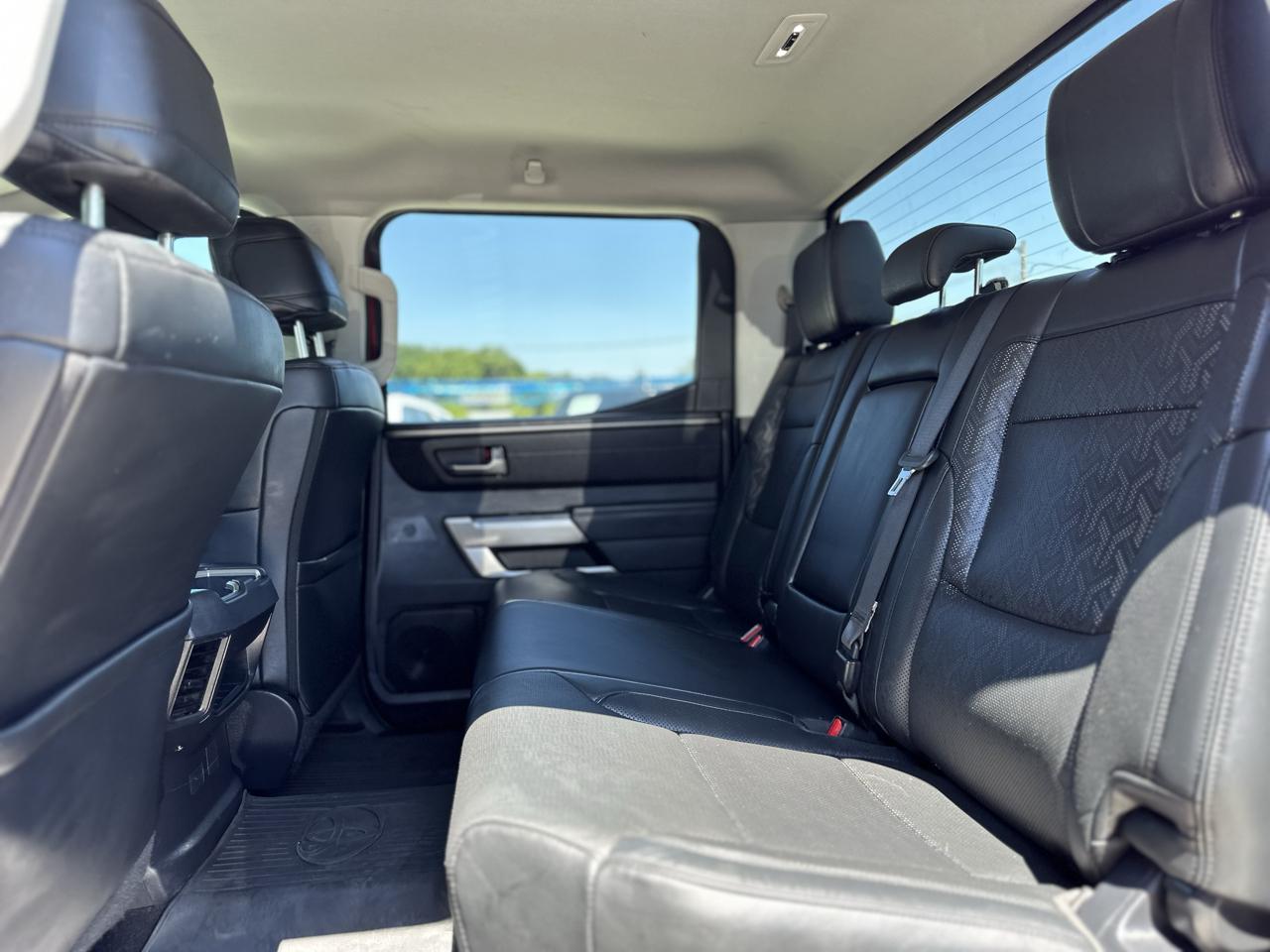Toyota Tundra SR5 2023