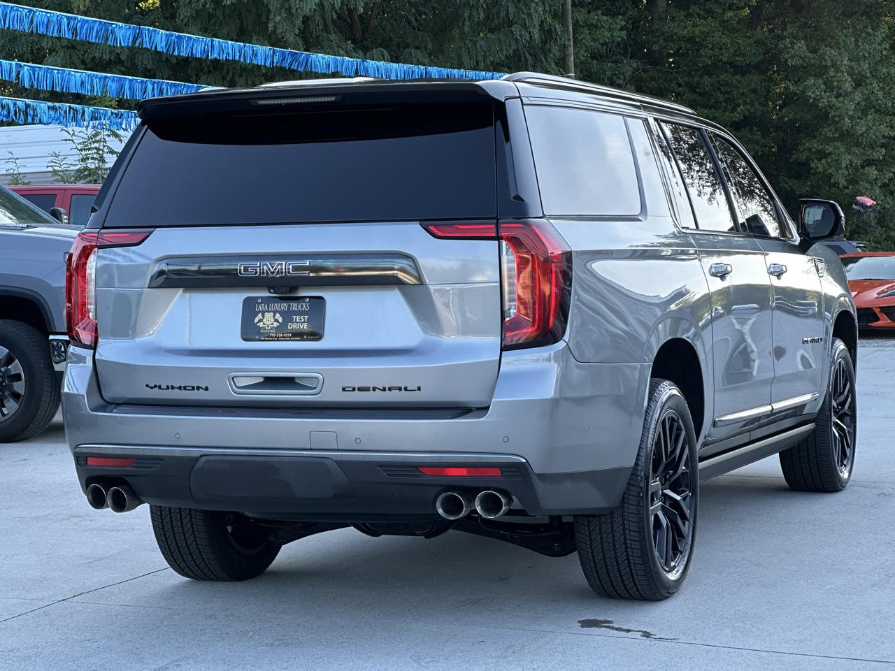 GMC Yukon XL Denali Ultimate 4WD 2024