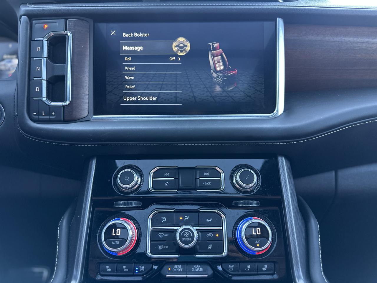 GMC Yukon XL Denali Ultimate 4WD 2024