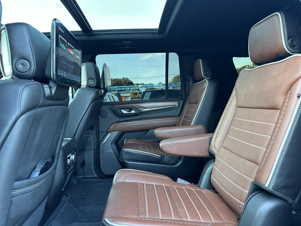GMC Yukon XL Denali Ultimate 4WD 2024