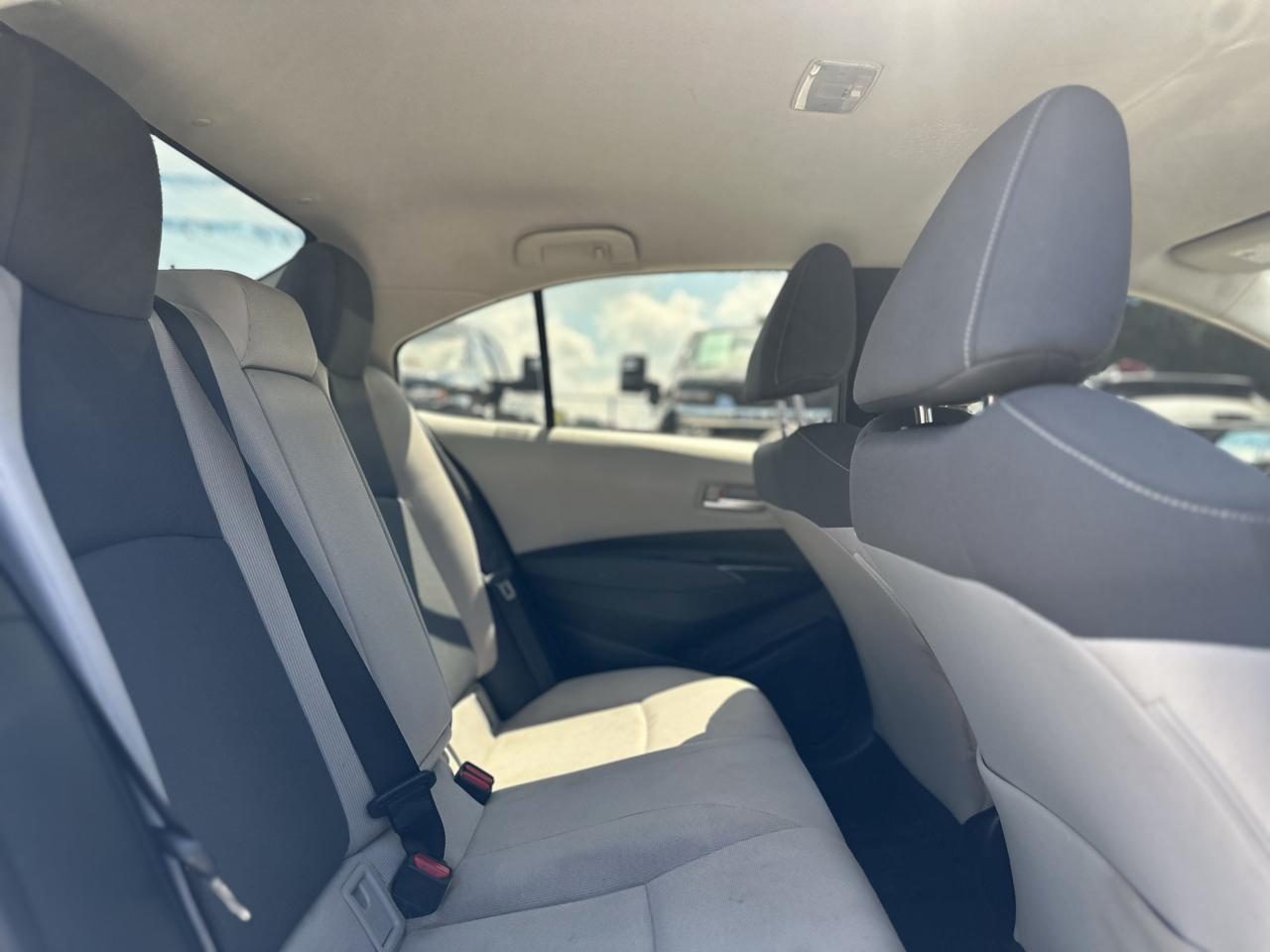 Toyota Corolla LE 2021