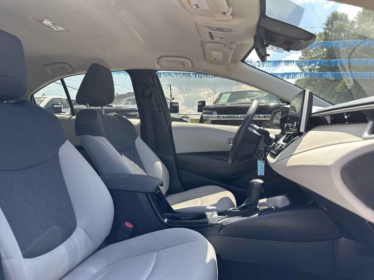 Toyota Corolla LE 2021