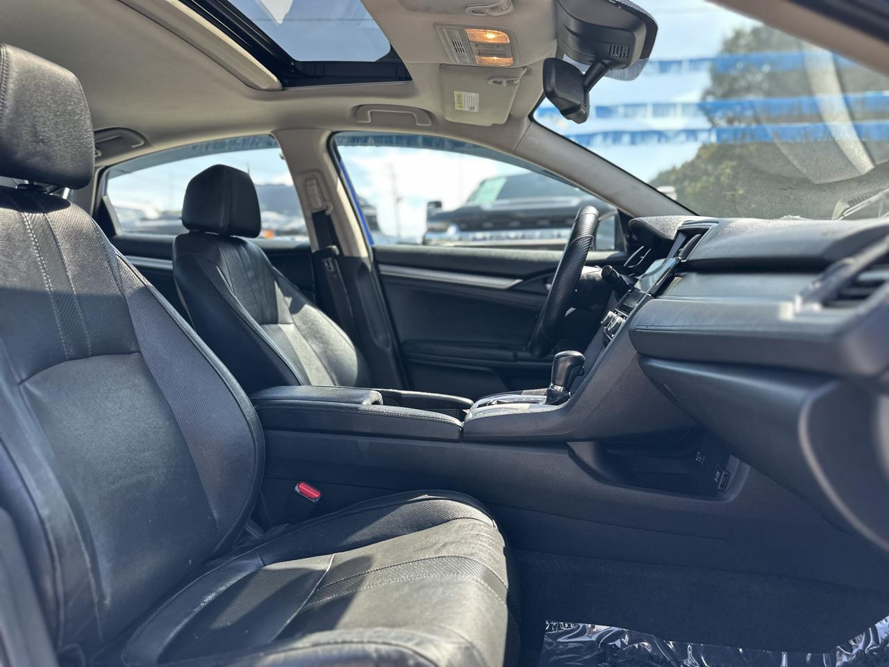 Honda Civic Touring 4D Sedan 2017