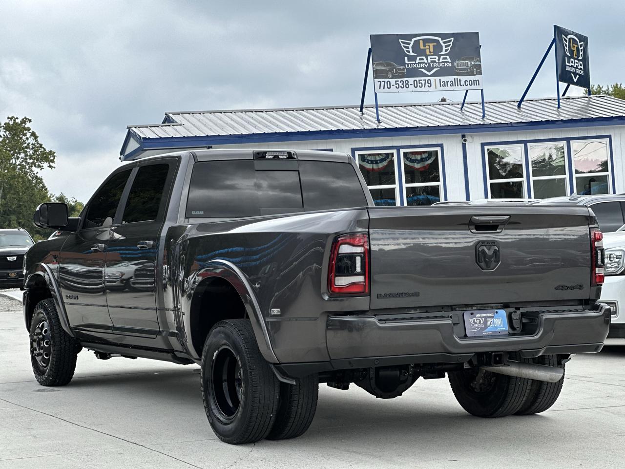 RAM 3500 Laramie Crew Cab LWB 4WD DRW 2022