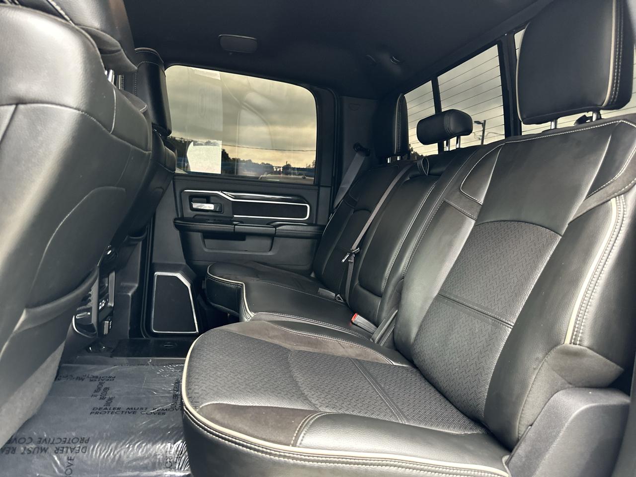 RAM 3500 Laramie Crew Cab LWB 4WD DRW 2022