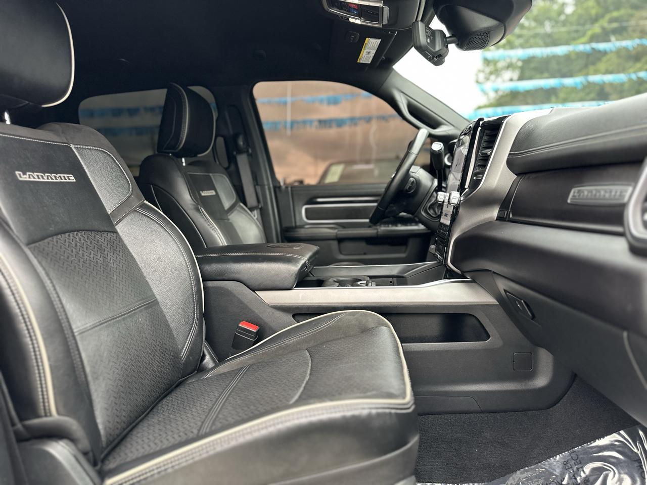 RAM 3500 Laramie Crew Cab LWB 4WD DRW 2022