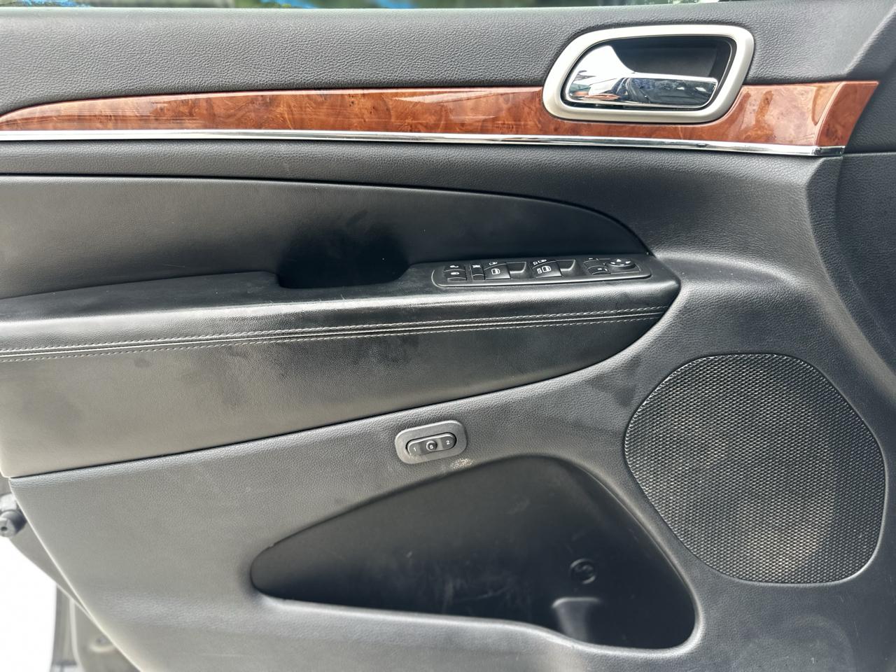 Jeep Grand Cherokee Limited 2WD 2013