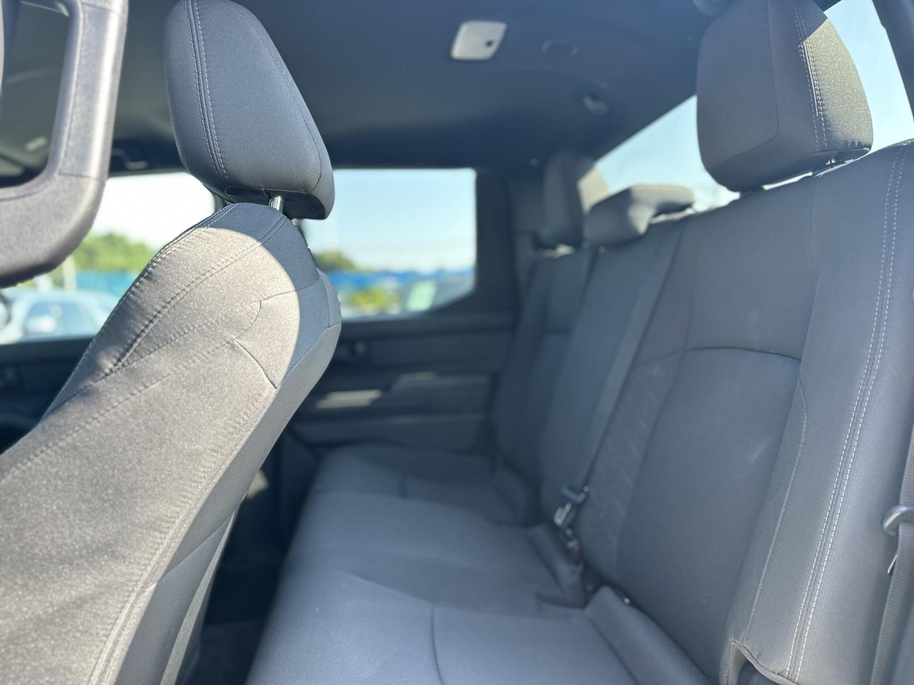 Toyota Tacoma SR5 2024