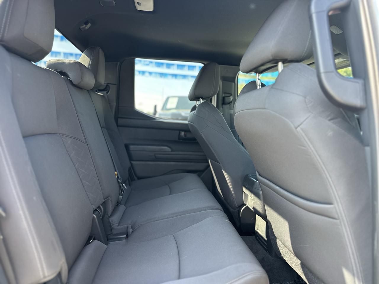 Toyota Tacoma SR5 2024