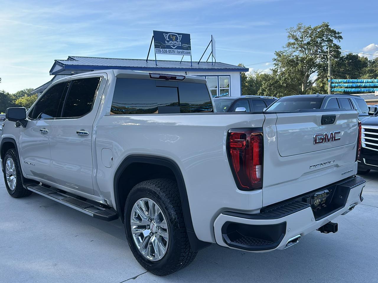 GMC Sierra 1500 Denali Crew Cab Short Box 4WD 2026