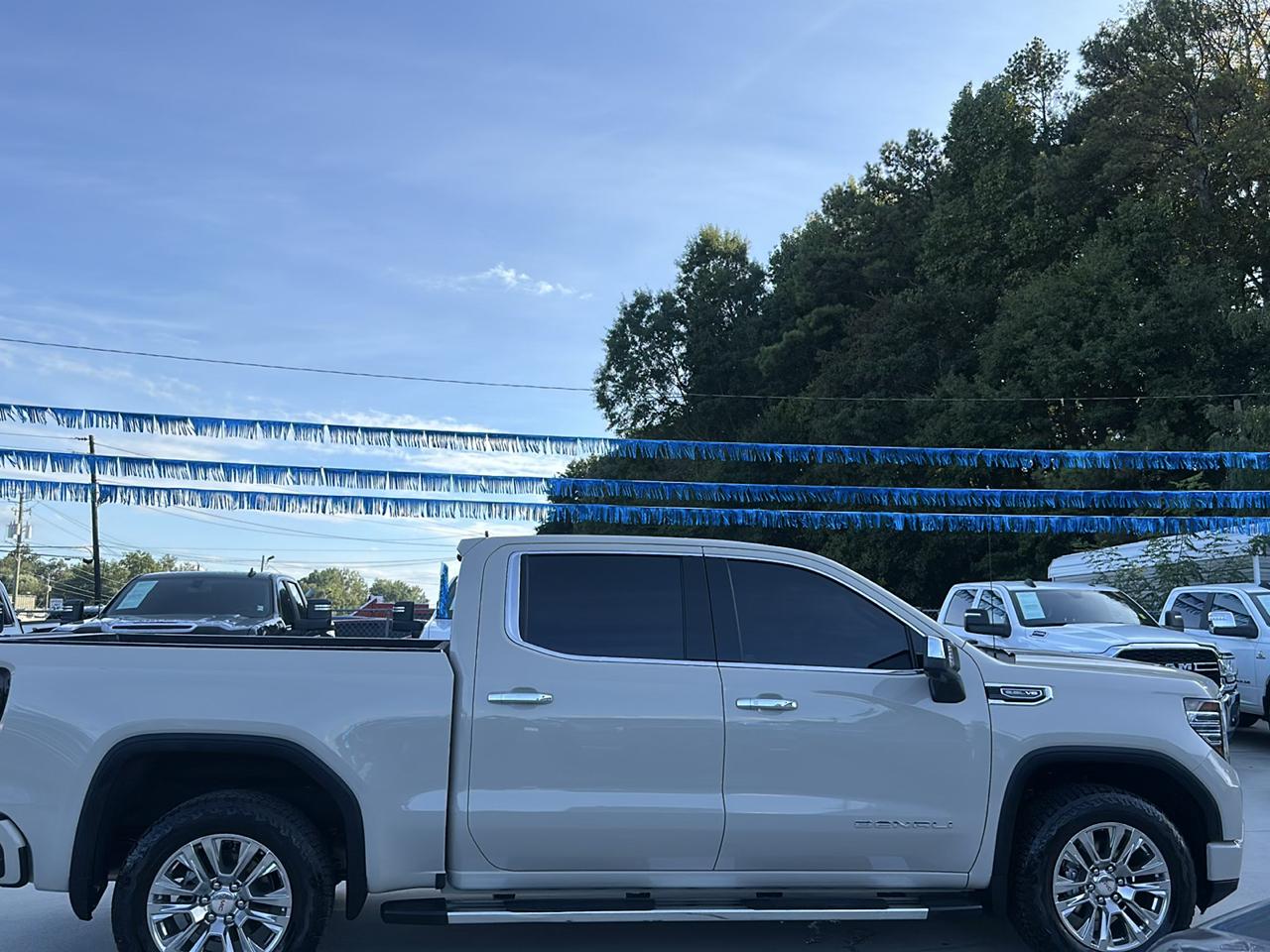GMC Sierra 1500 Denali Crew Cab Short Box 4WD 2026