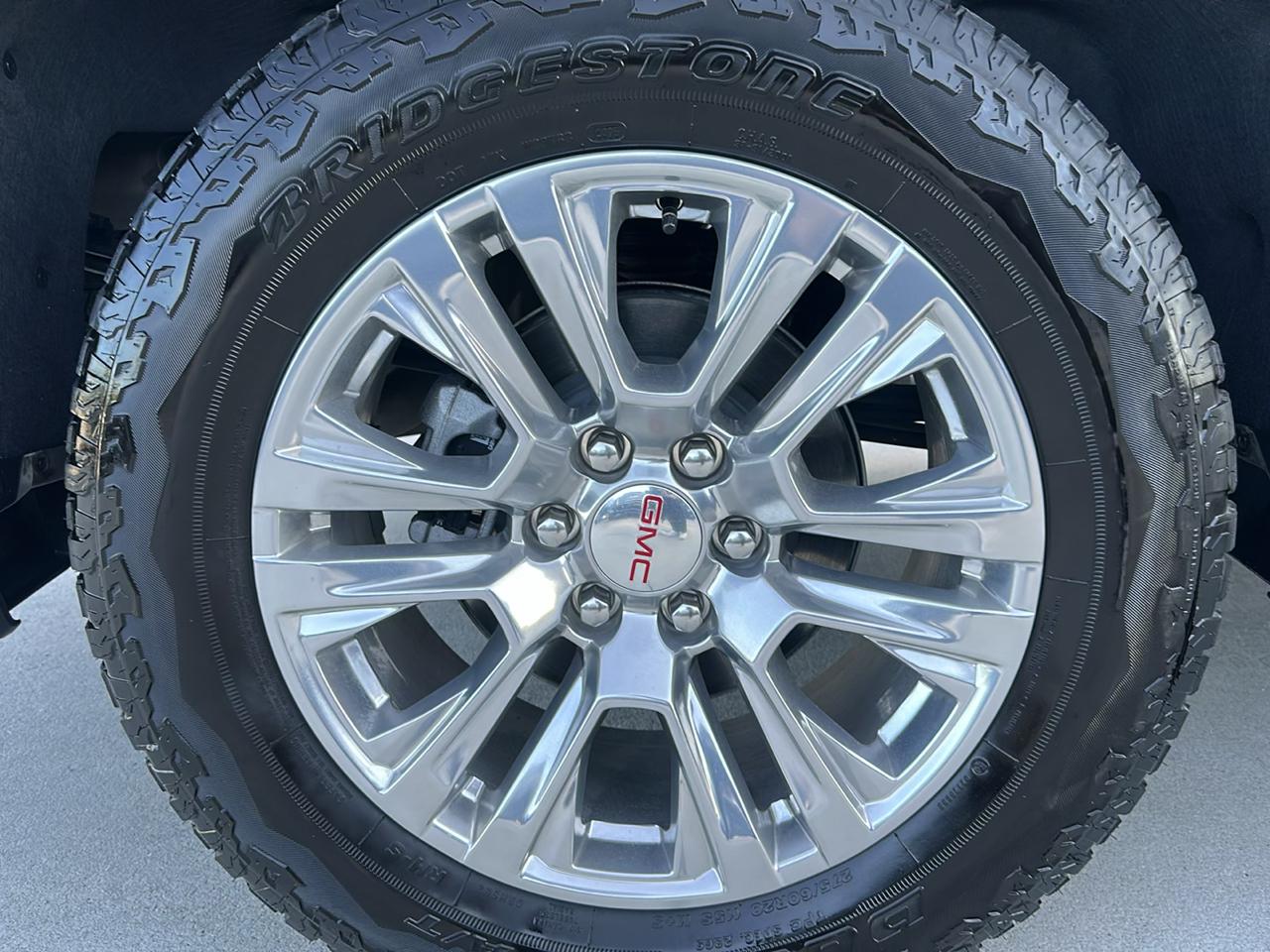GMC Sierra 1500 Denali Crew Cab Short Box 4WD 2026