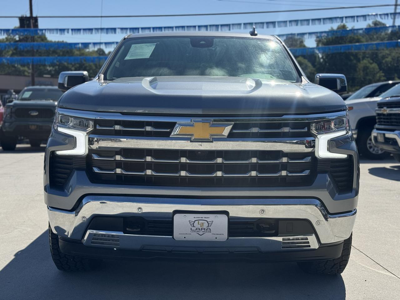Chevrolet Silverado 1500 LTZ Crew Cab 4WD 2023