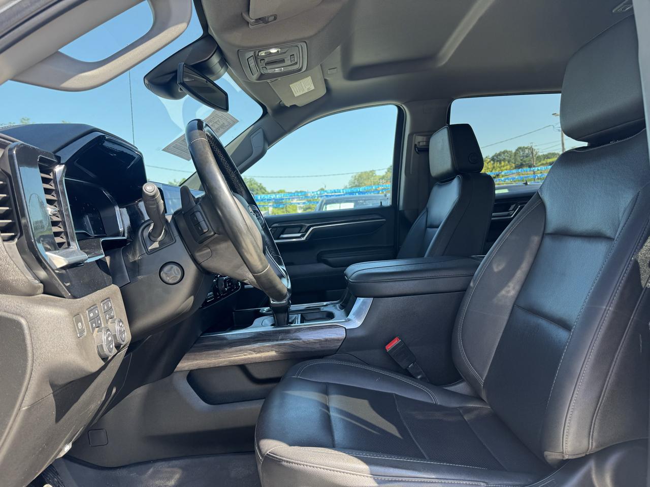 Chevrolet Silverado 1500 LTZ Crew Cab 4WD 2023