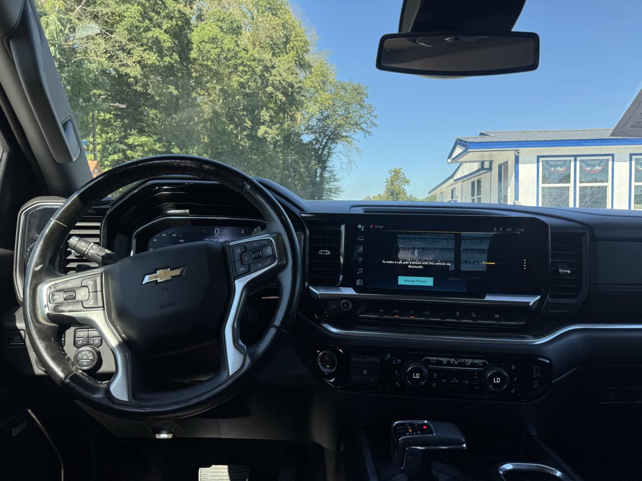 Chevrolet Silverado 1500 LTZ Crew Cab 4WD 2023