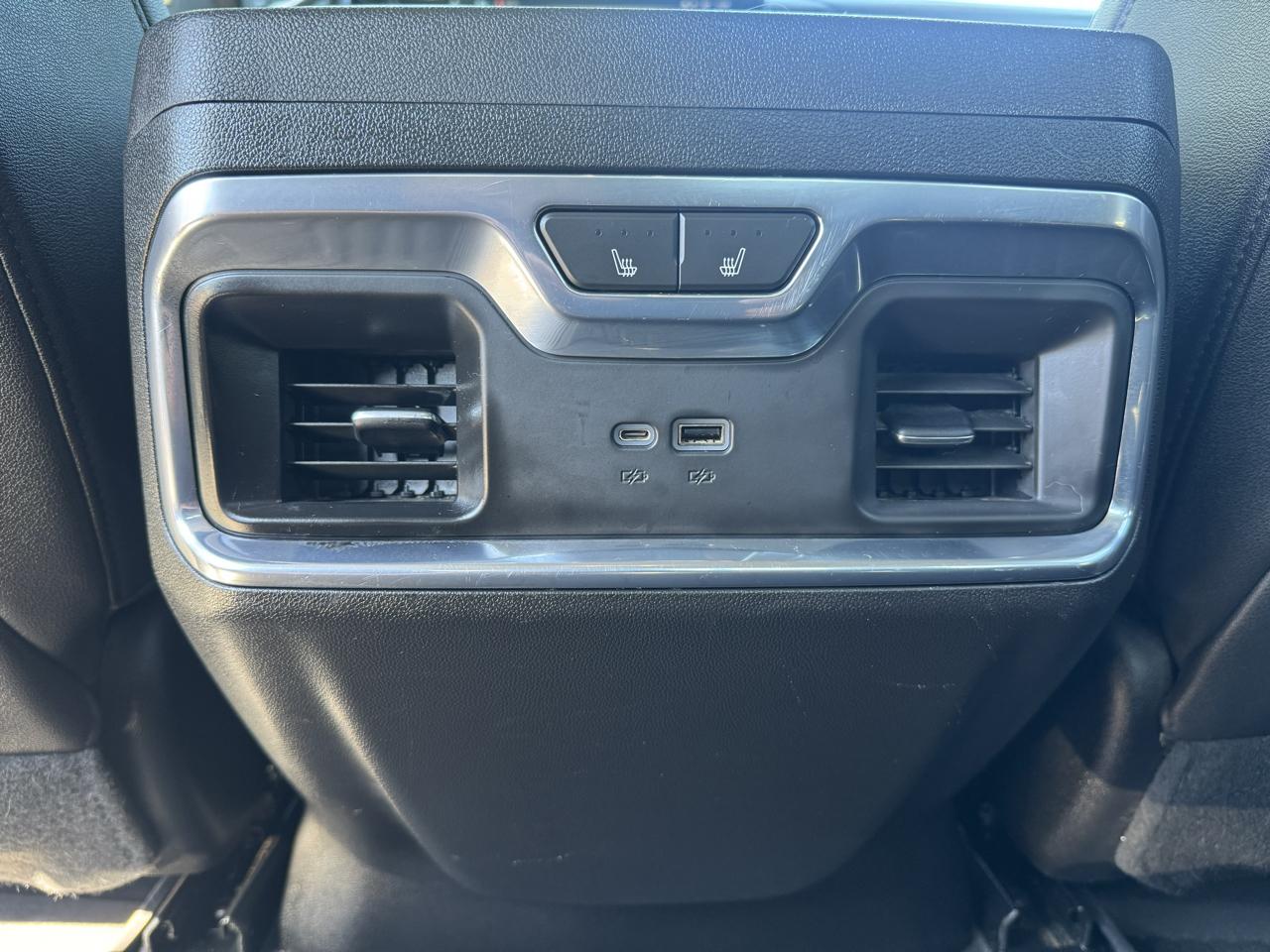 Chevrolet Silverado 1500 LTZ Crew Cab 4WD 2023
