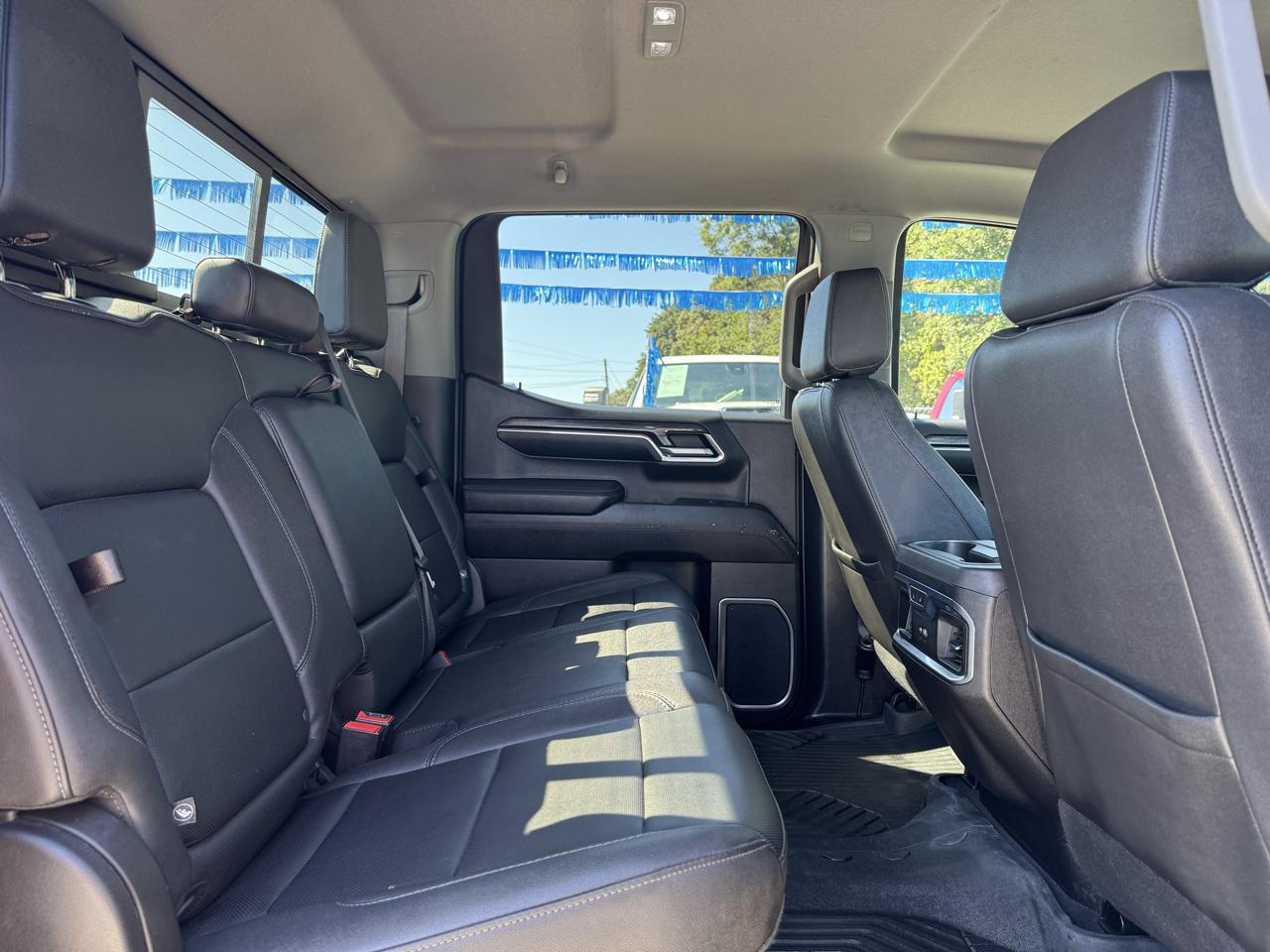 Chevrolet Silverado 1500 LTZ Crew Cab 4WD 2023