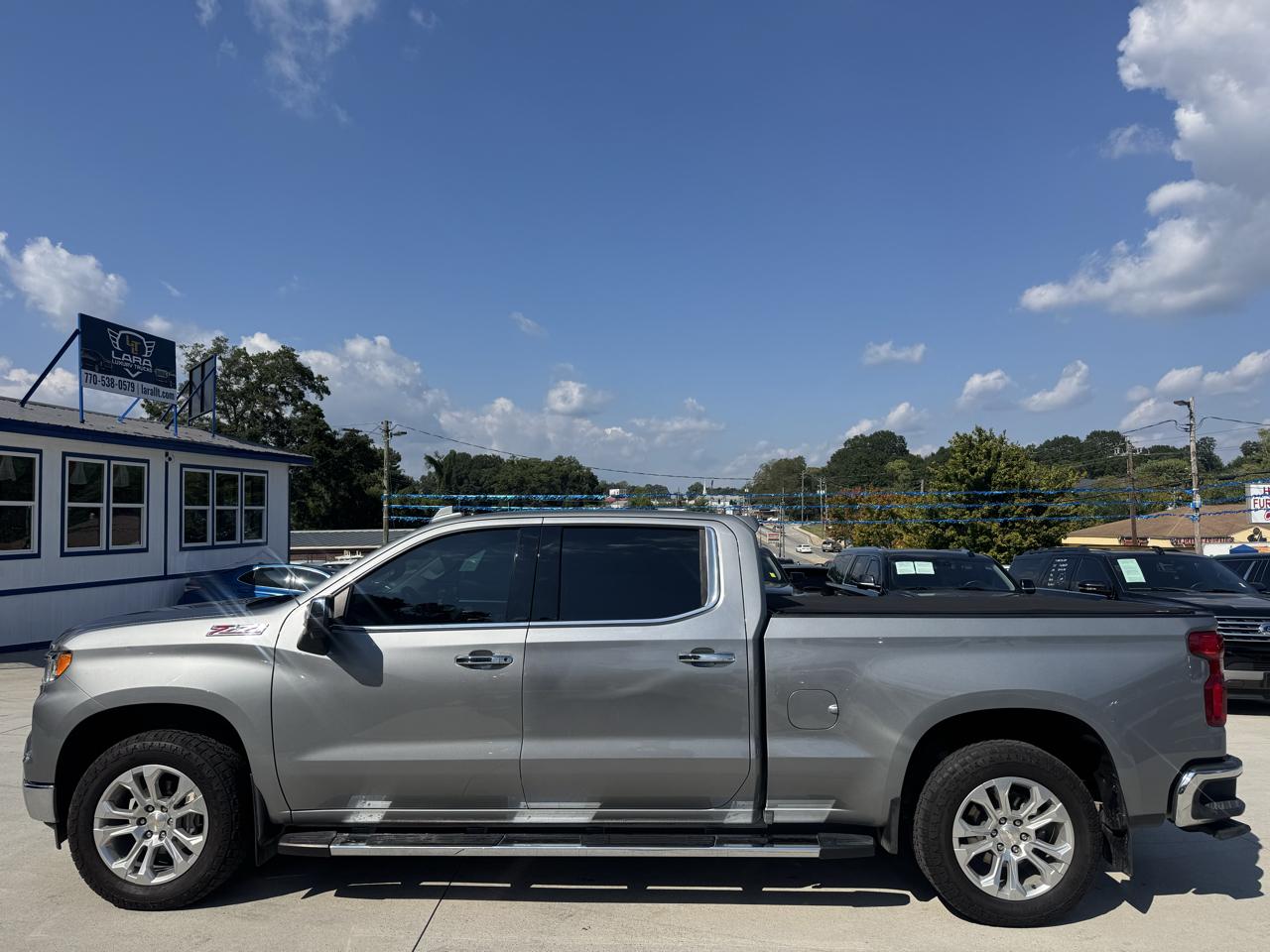 Chevrolet Silverado 1500 LTZ Crew Cab 4WD 2024