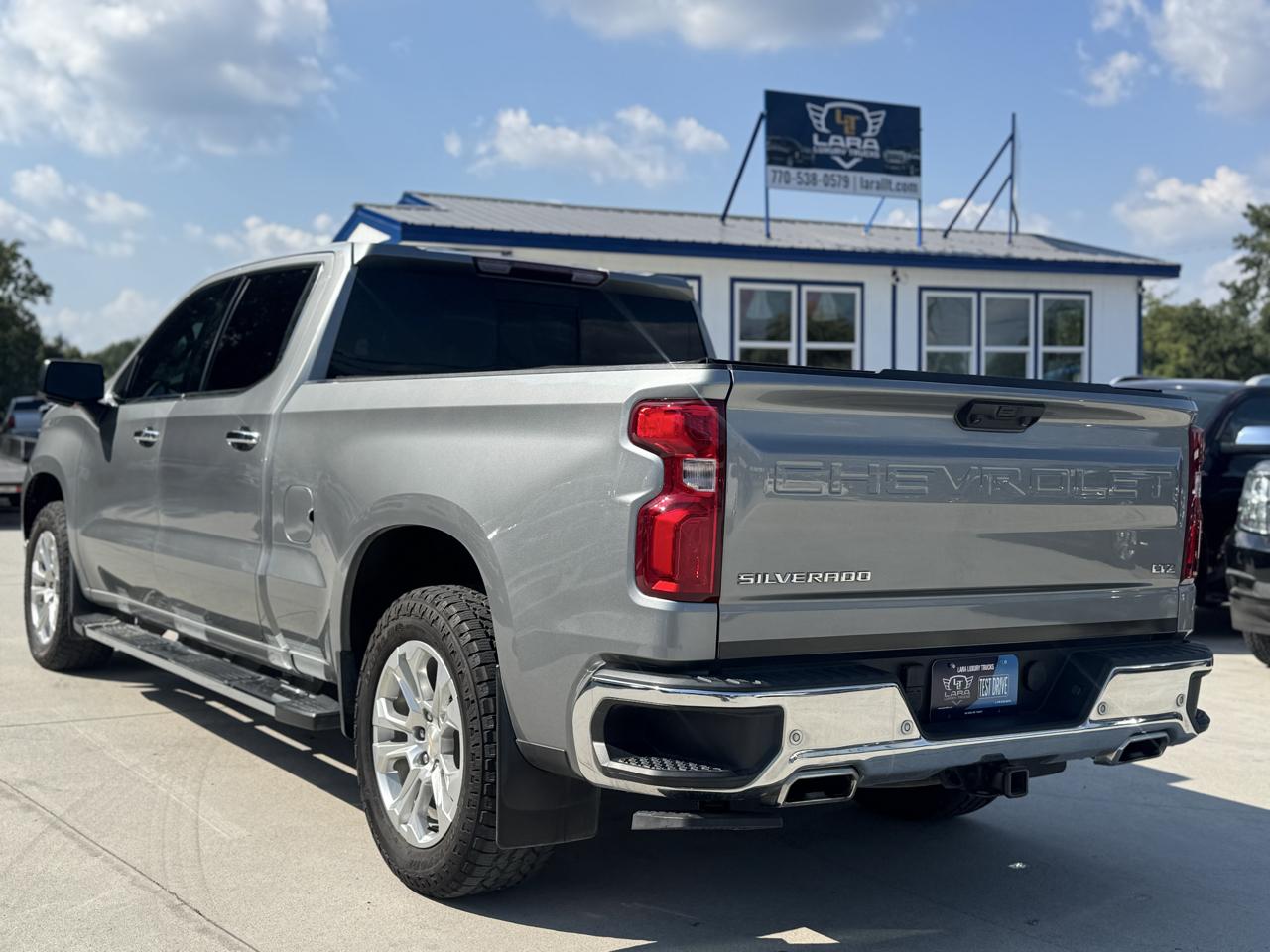 Chevrolet Silverado 1500 LTZ Crew Cab 4WD 2024
