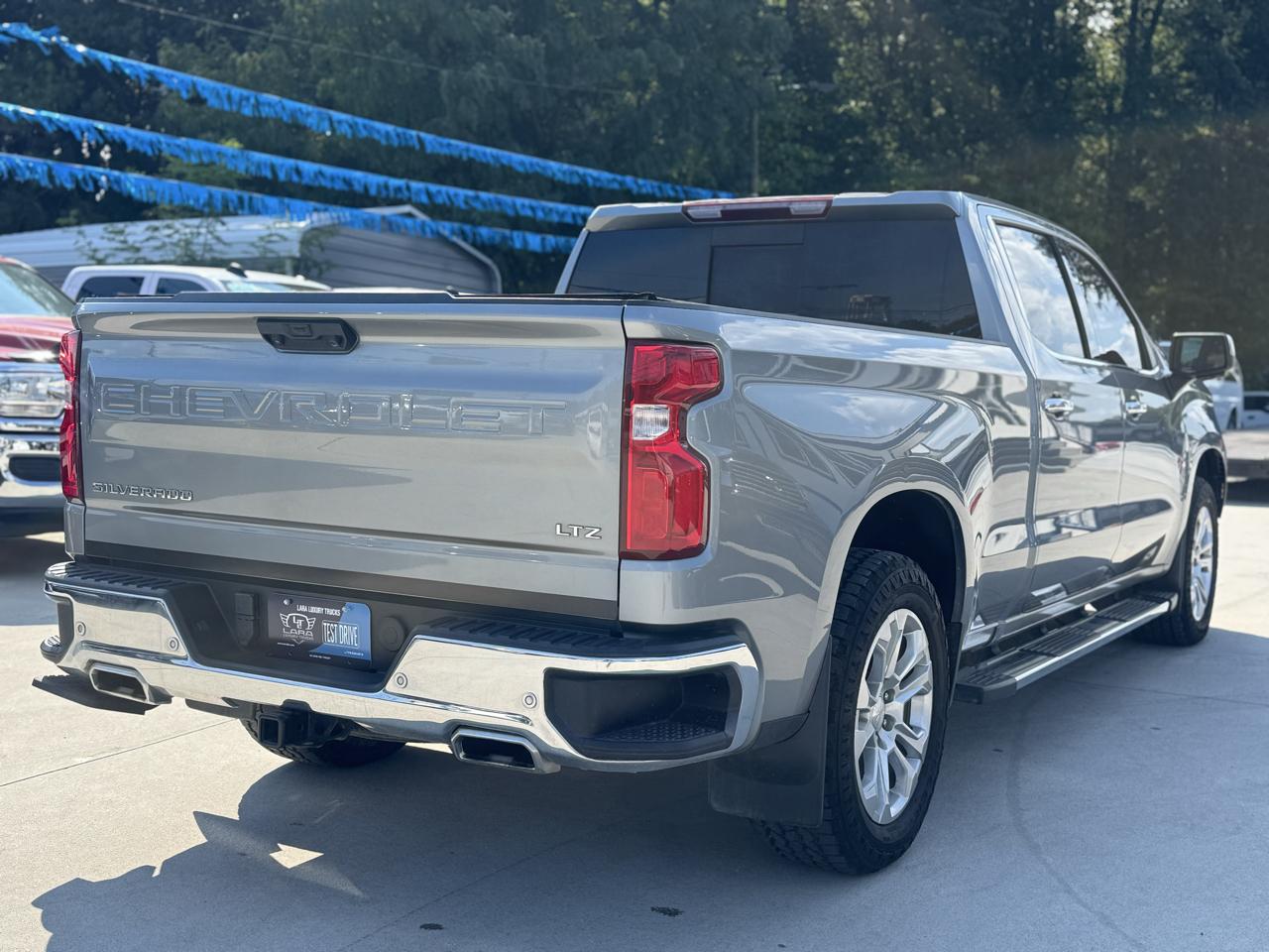 Chevrolet Silverado 1500 LTZ Crew Cab 4WD 2024