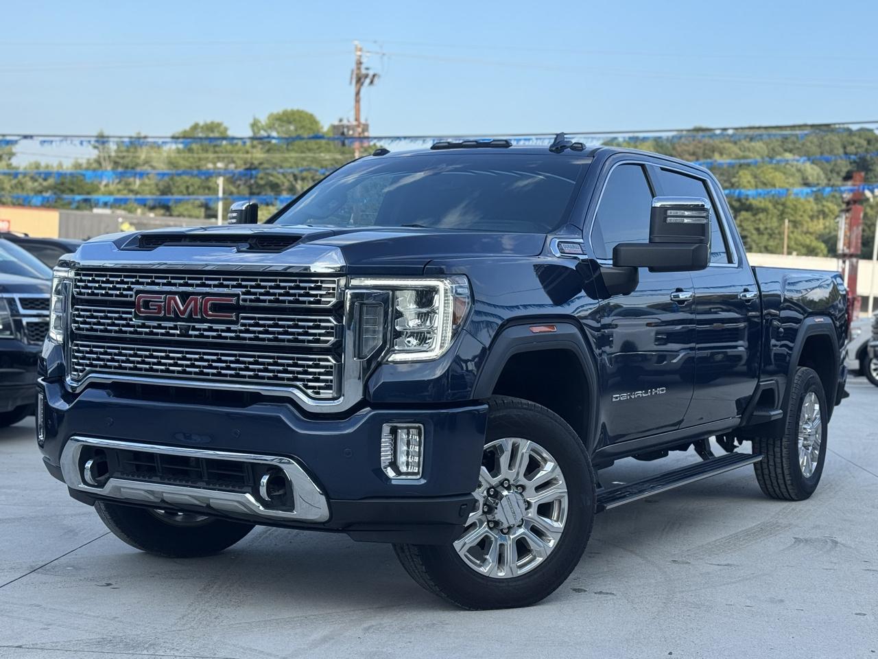 GMC Sierra 2500HD Denali Crew Cab 4WD SB 2023