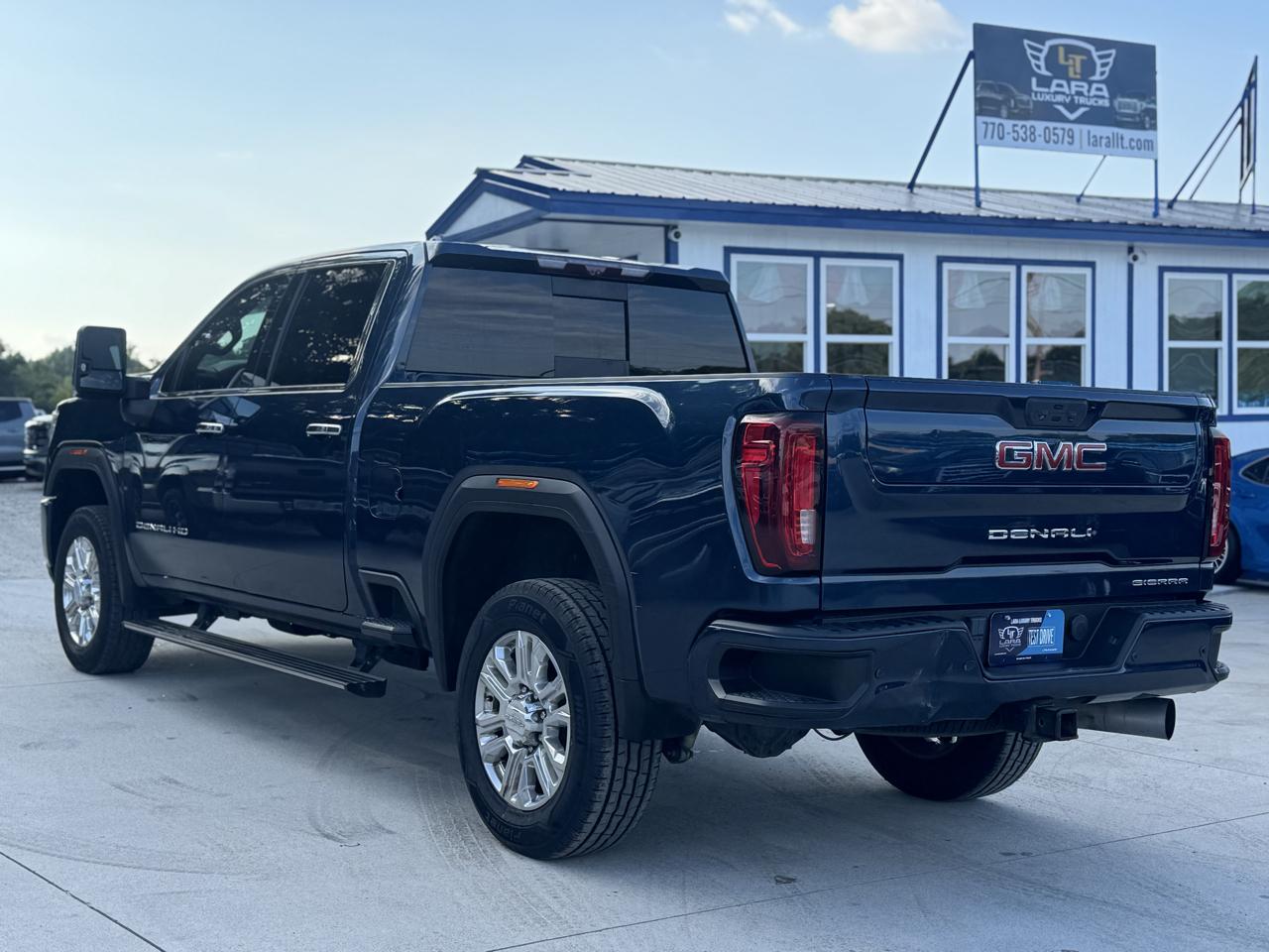 GMC Sierra 2500HD Denali Crew Cab 4WD SB 2023