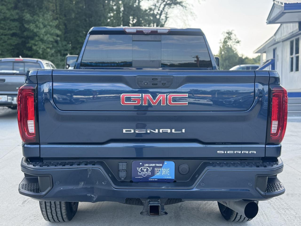GMC Sierra 2500HD Denali Crew Cab 4WD SB 2023