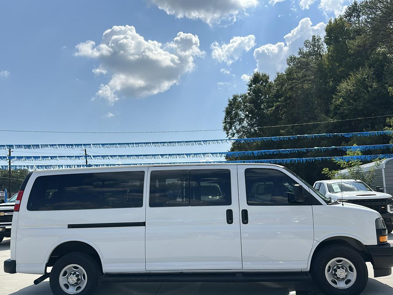 Chevrolet Express LS 3500 Extended 2023