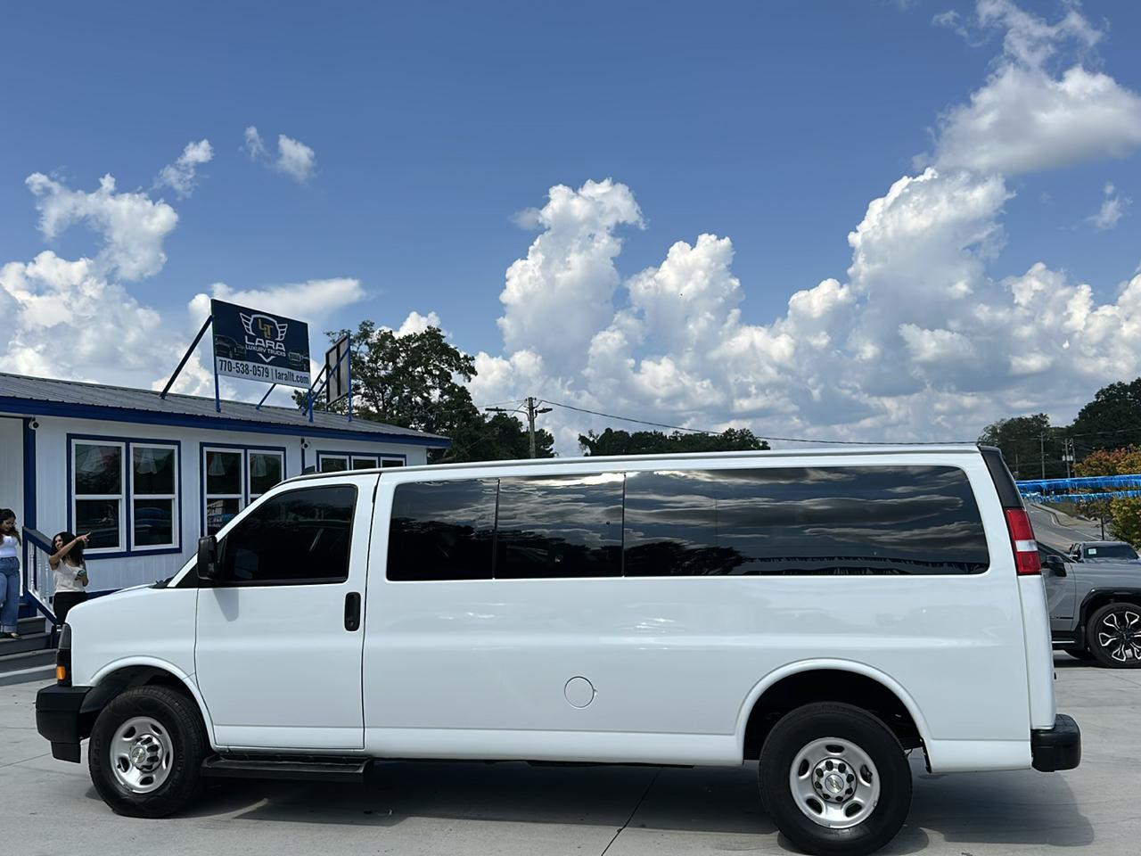 Chevrolet Express LS 3500 Extended 2023