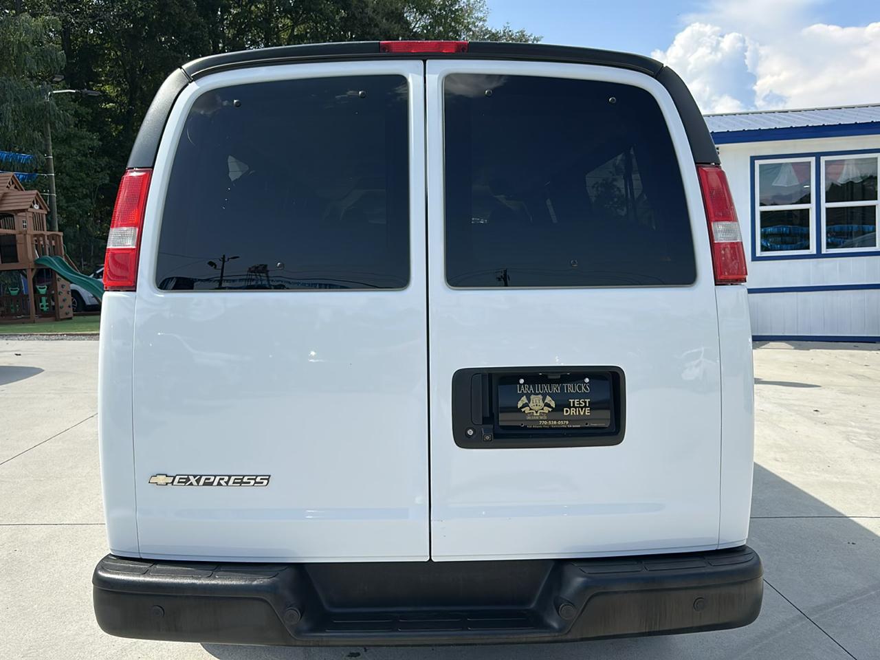 Chevrolet Express LS 3500 Extended 2023
