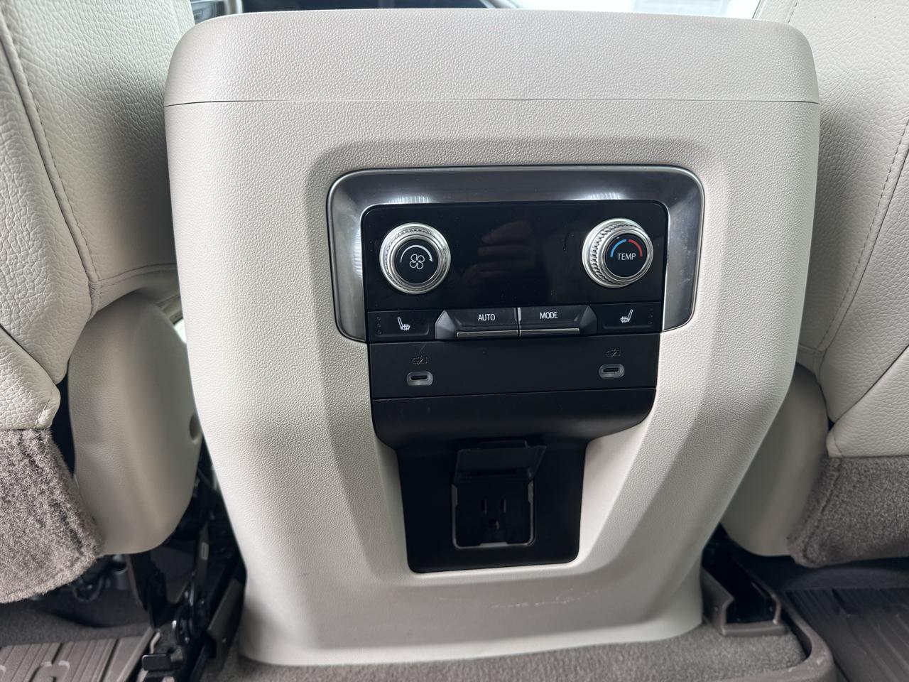 GMC Yukon XL Denali 4WD 2021