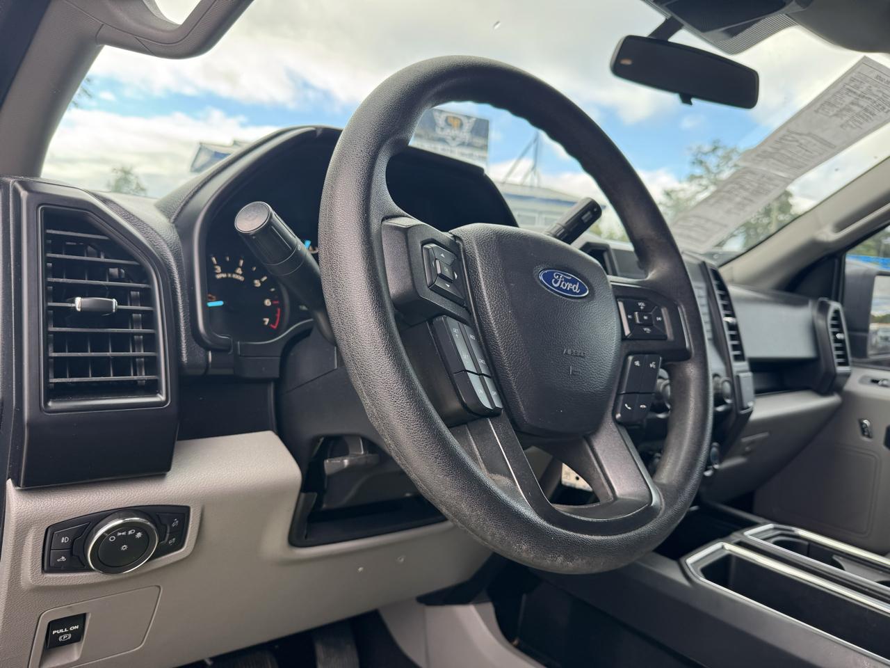 Ford F-150 XL 2WD 2020