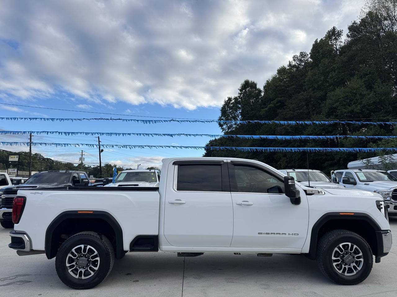 GMC Sierra 2500HD SLE Crew Cab 4WD 2024