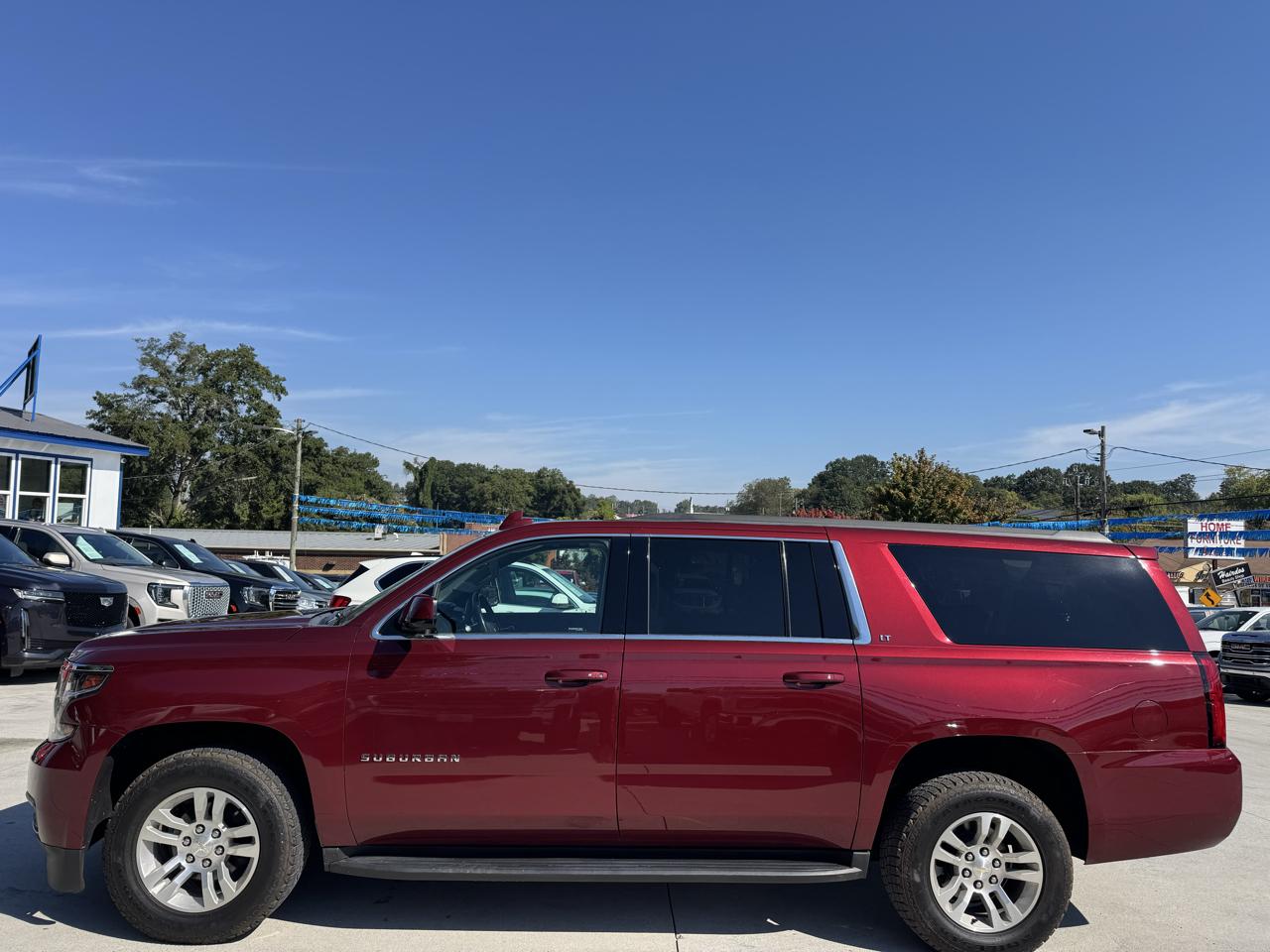Chevrolet Suburban LT 4WD 2019