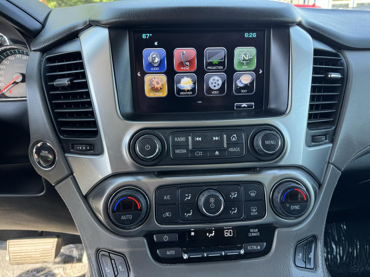 Chevrolet Suburban LT 4WD 2019