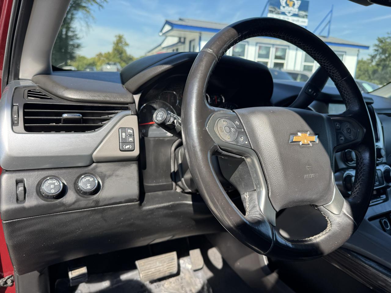 Chevrolet Suburban LT 4WD 2019