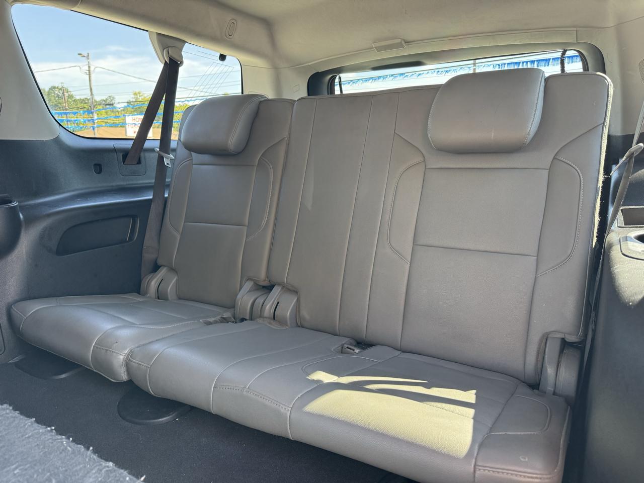 Chevrolet Suburban LT 4WD 2019