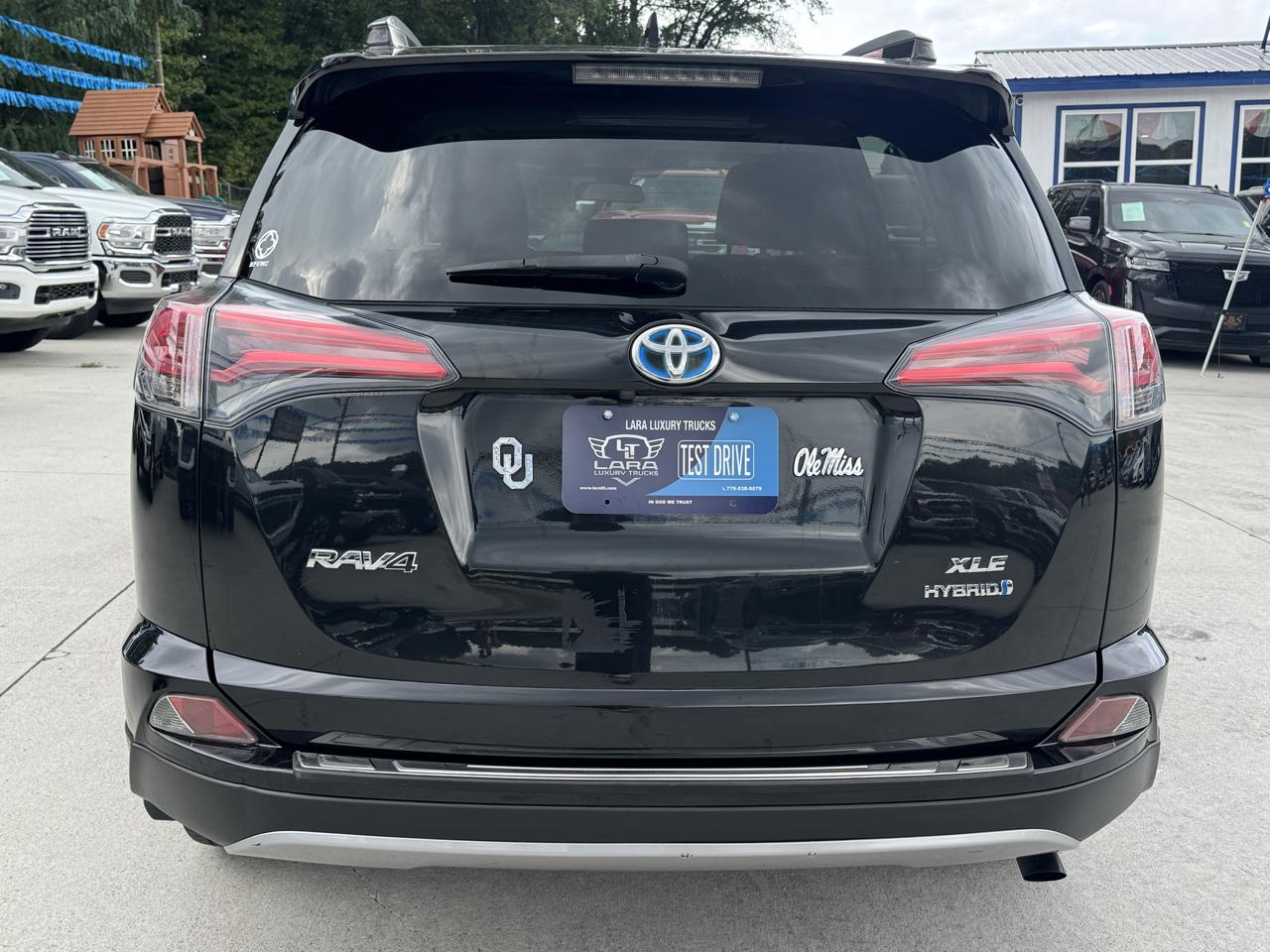 Toyota RAV4 Hybrid XLE 2017