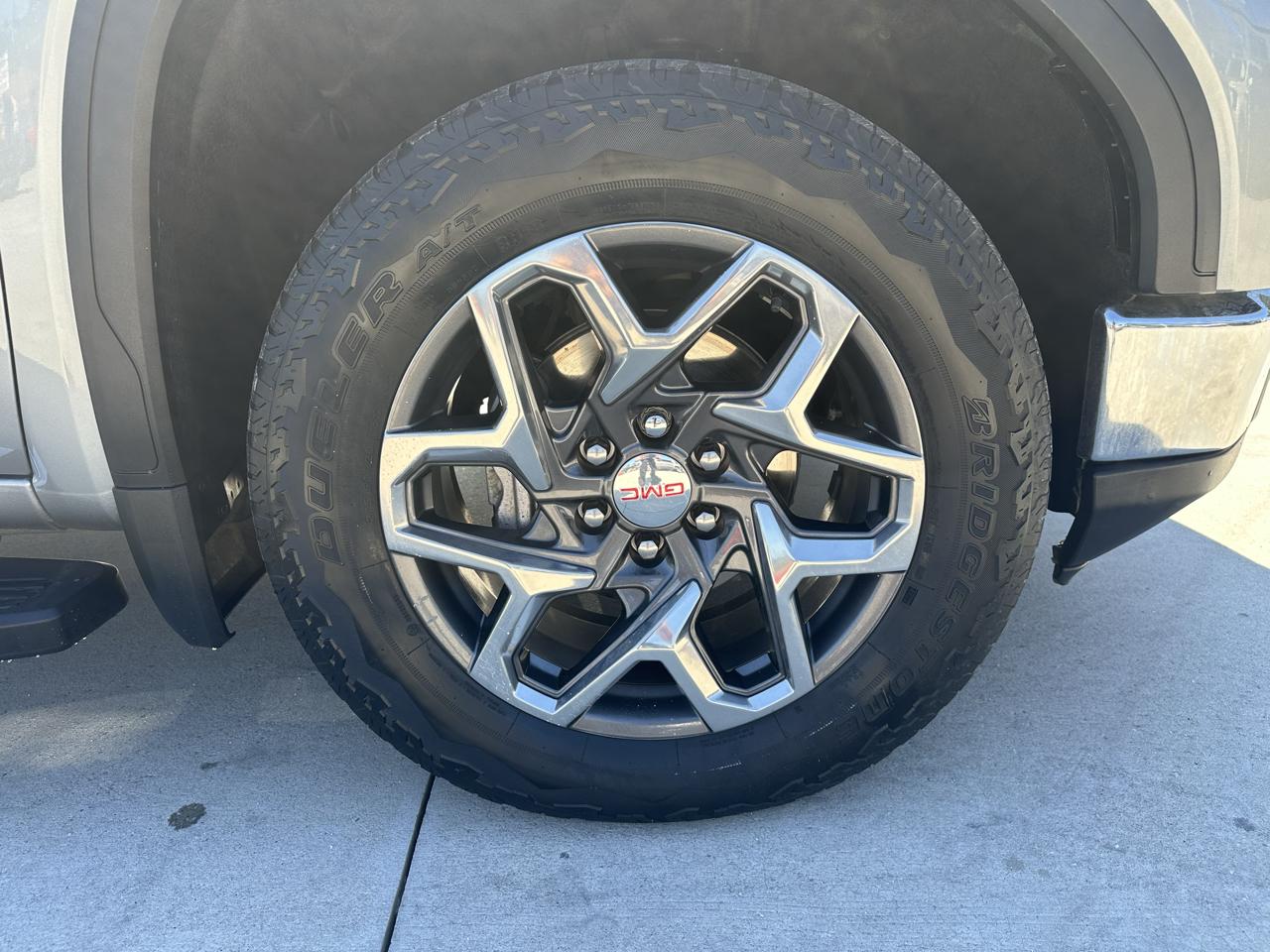 GMC Sierra 1500 SLT Crew Cab 4WD 2024