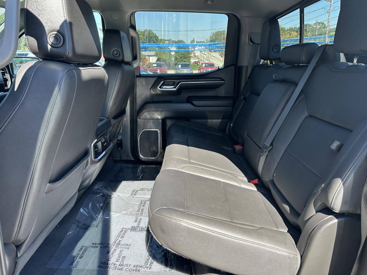 GMC Sierra 1500 SLT Crew Cab 4WD 2024