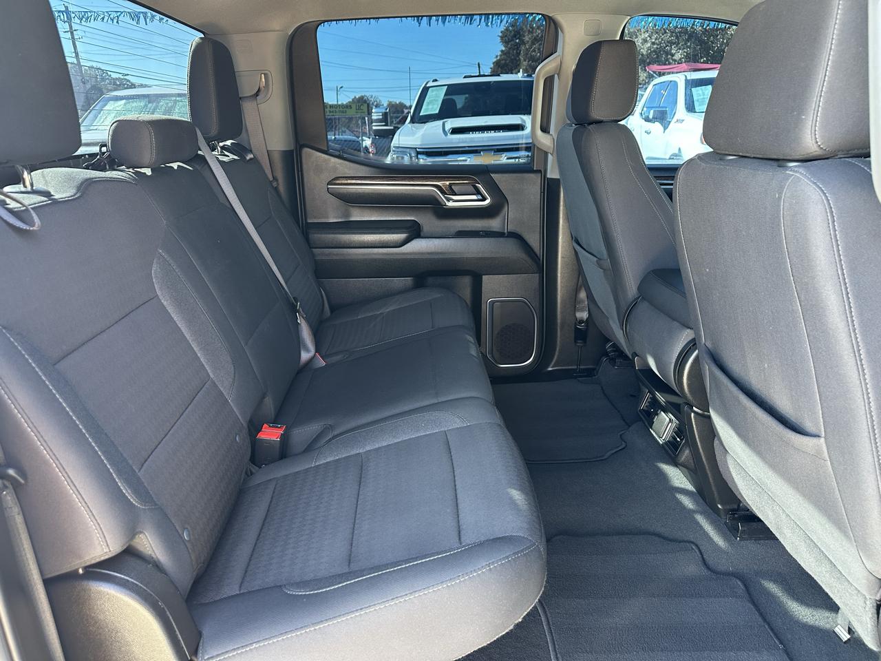 GMC Sierra 1500 SLE Crew Cab 2WD 2024