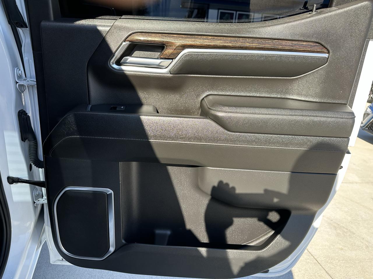 GMC Sierra 1500 SLE Crew Cab 2WD 2024