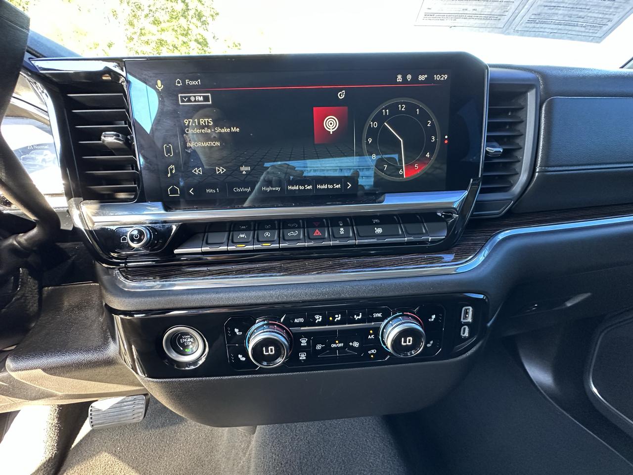 GMC Sierra 1500 SLE Crew Cab 2WD 2024