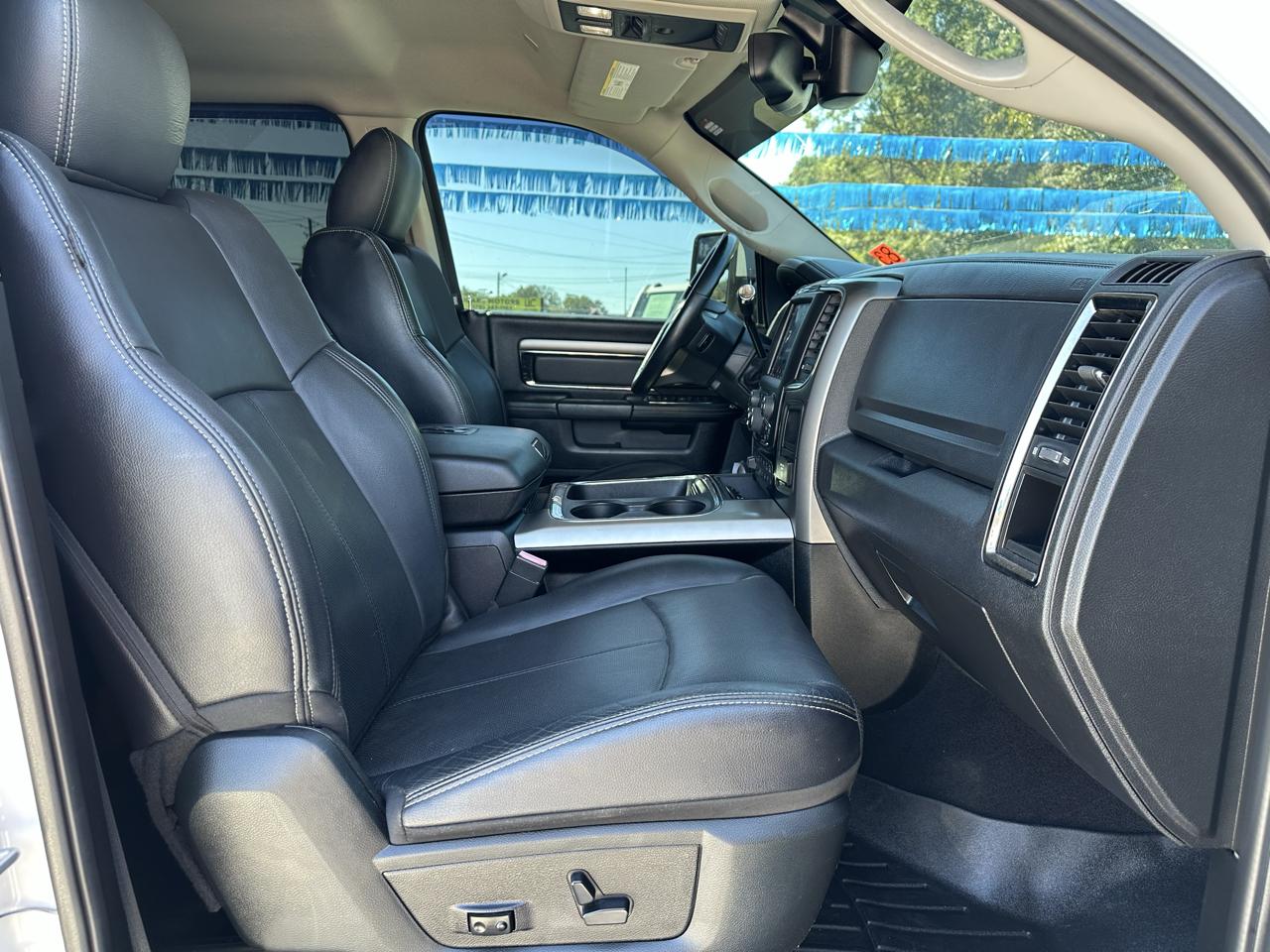 RAM 2500 Laramie Mega Cab 4WD 2018