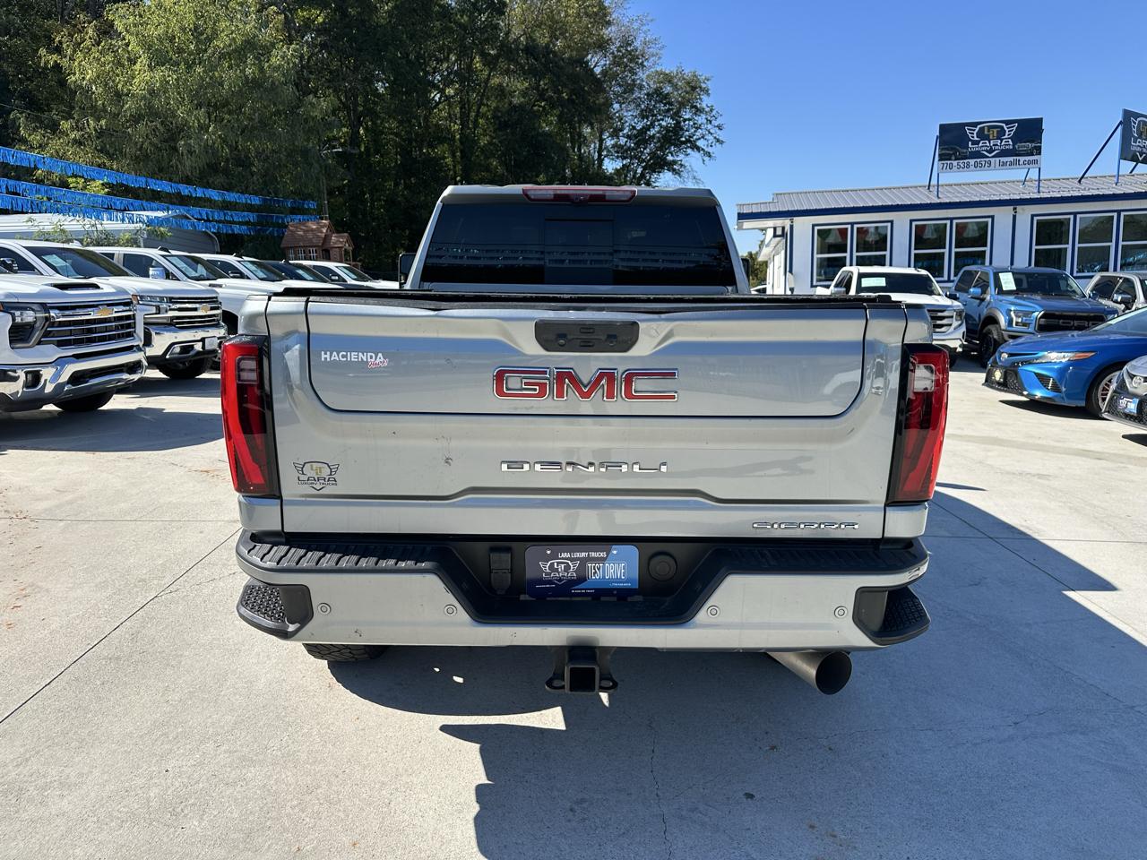 GMC Sierra 2500HD Denali Crew Cab 4WD SB 2024