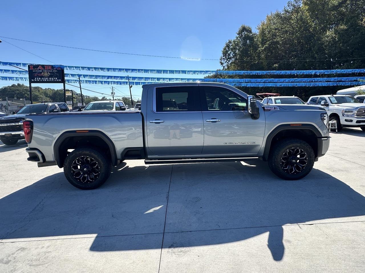 GMC Sierra 2500HD Denali Crew Cab 4WD SB 2024