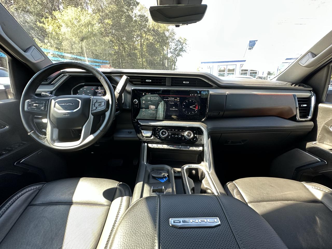 GMC Sierra 2500HD Denali Crew Cab 4WD SB 2024